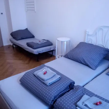 Gallys Apartment